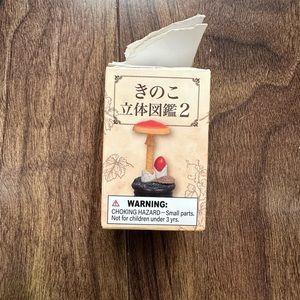 Mini mushroom figurines